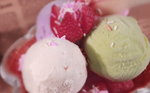 如何用冰淇淋機(jī)做冰淇淋