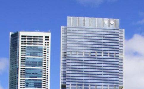 大廈實習(xí)員工的轉(zhuǎn)正申請書