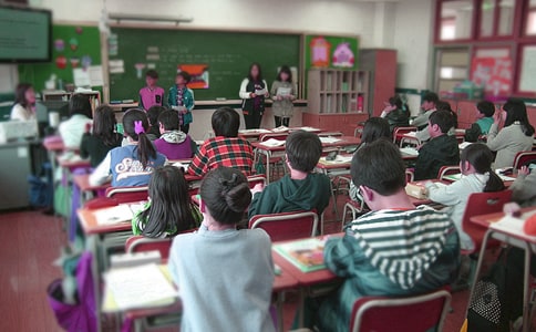 小學(xué)對(duì)稱圖形優(yōu)秀公開(kāi)課教學(xué)設(shè)計(jì)