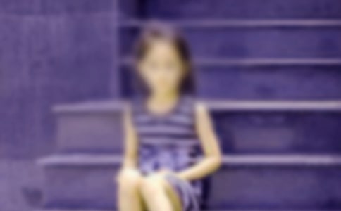 關(guān)于開門的小女孩的勵志故事