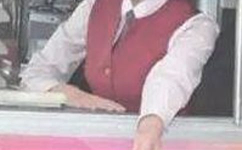 高速收費(fèi)員自我鑒定范文