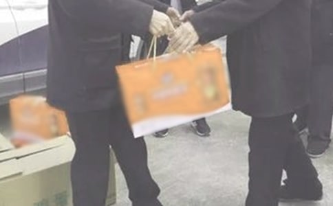 關(guān)于曬男朋友送禮物的說說