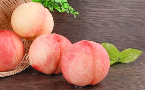 法式桃子布丁的材料和做法