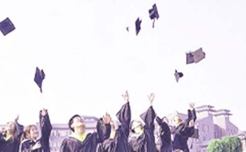 管理畢業(yè)生自薦信