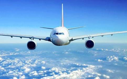 難忘第一次坐飛機四年級作文