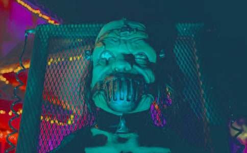 勇闖“鬼屋”_1200字