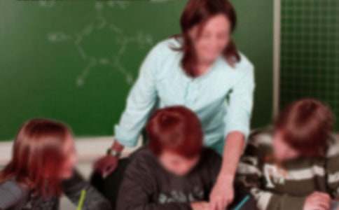 初一寫人作文500字 我的老師