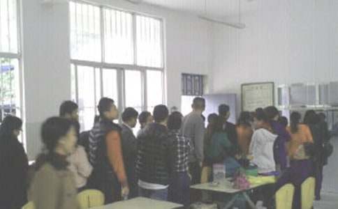 學(xué)生對(duì)食堂的建議書