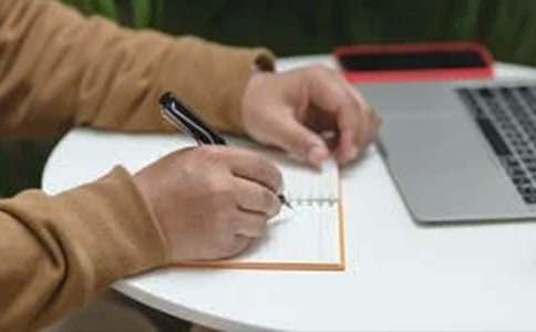 校服作文600字7篇