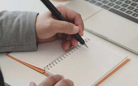 讓勞模精神傳承下去的作文